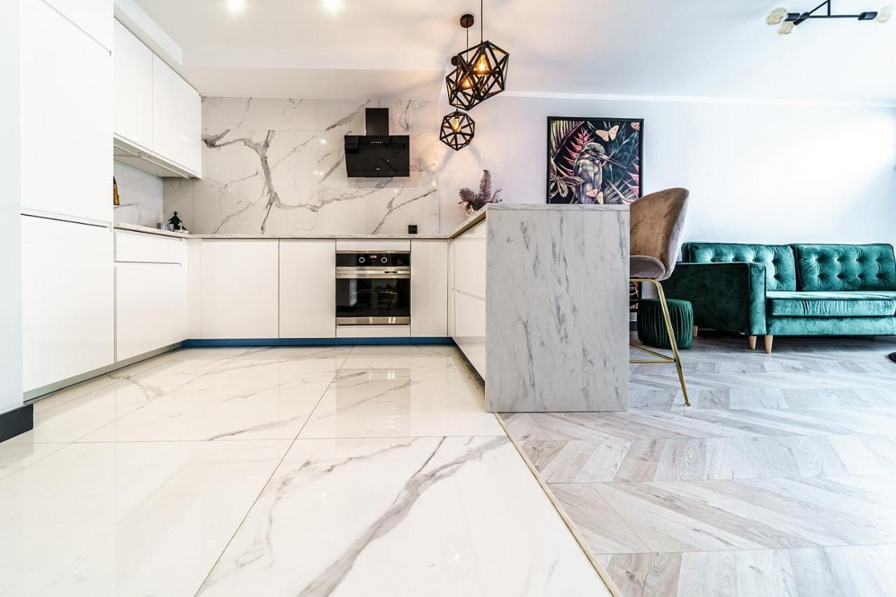 Modern And Stylish- Golden Apartments- Center&g30 Apartment