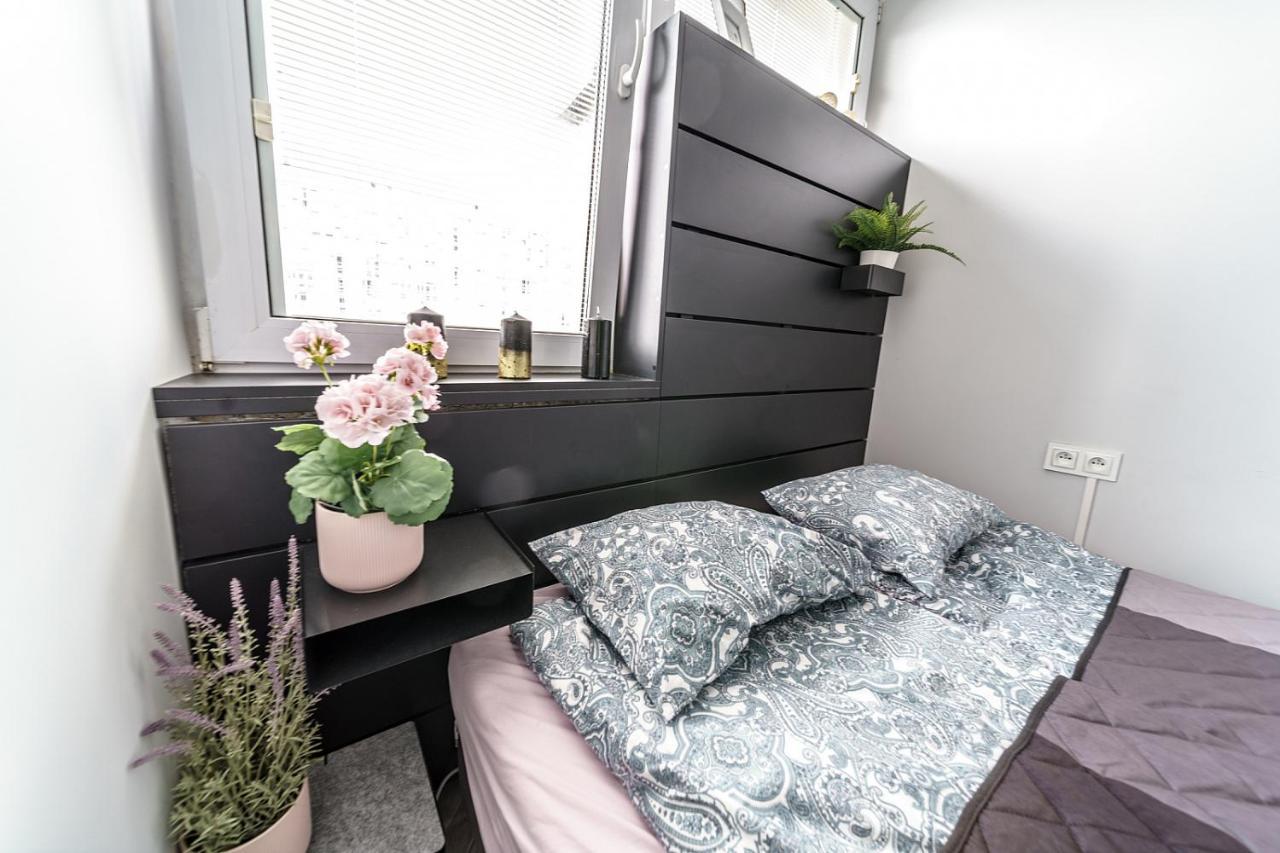 Apartment Modern And Stylish- Golden Apartments- Center&g30 *