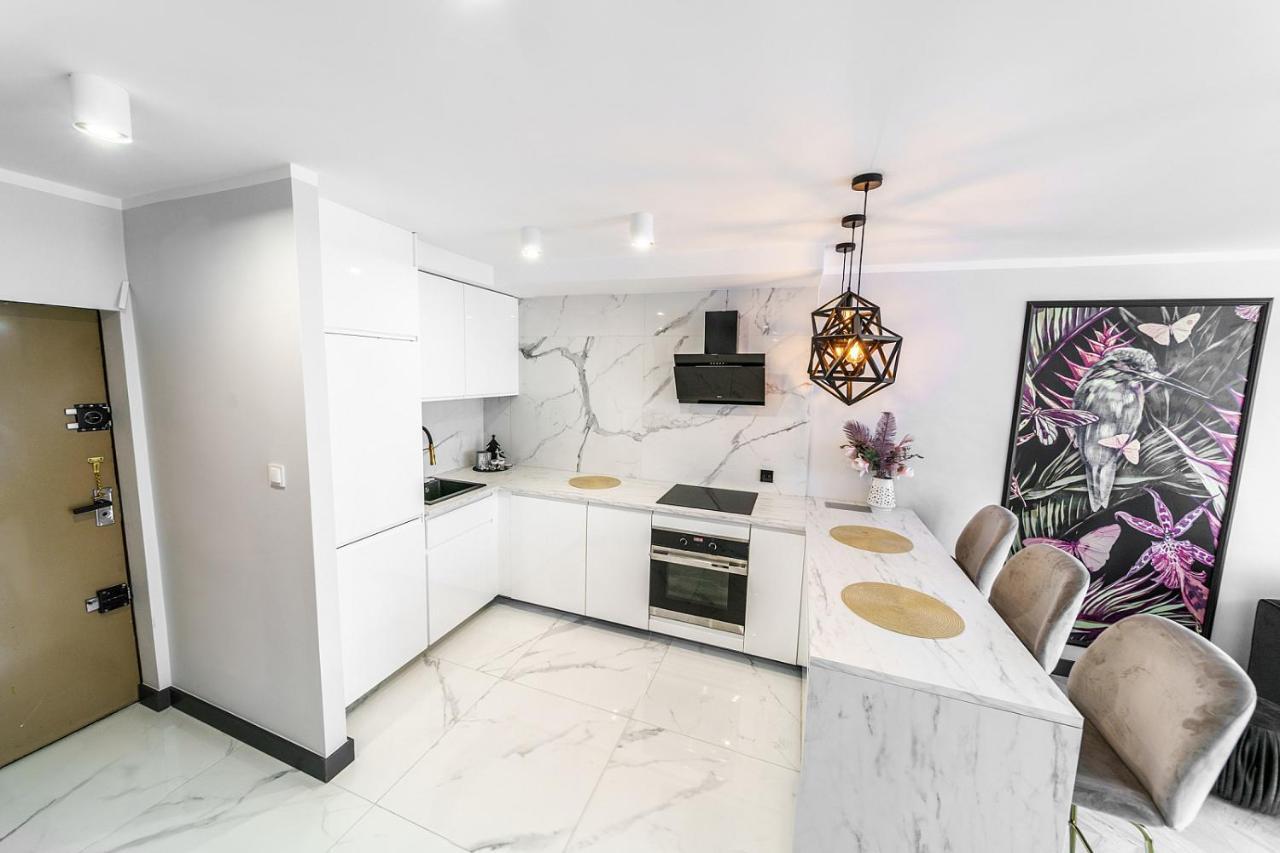 Modern And Stylish- Golden Apartments- Center&g30 Apartment