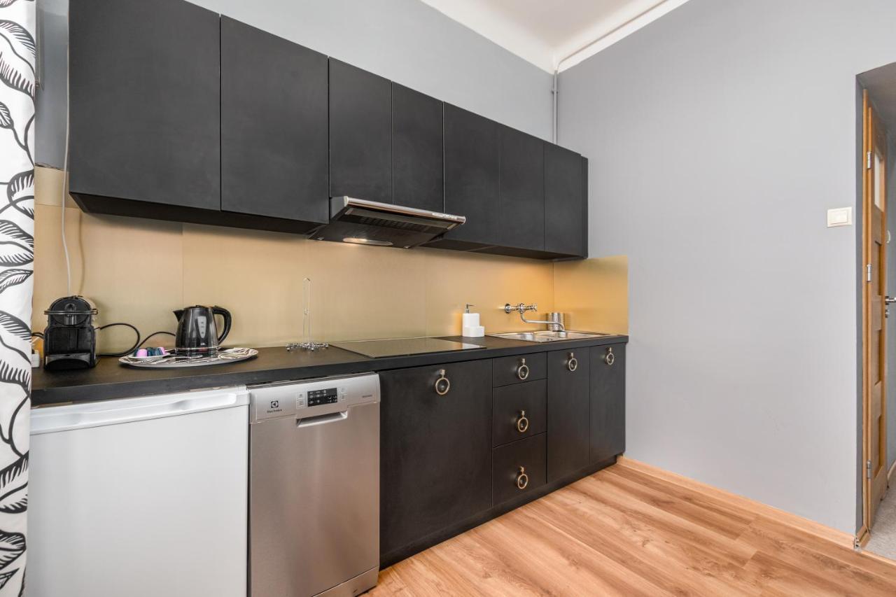 One By Your Freedom Apartment