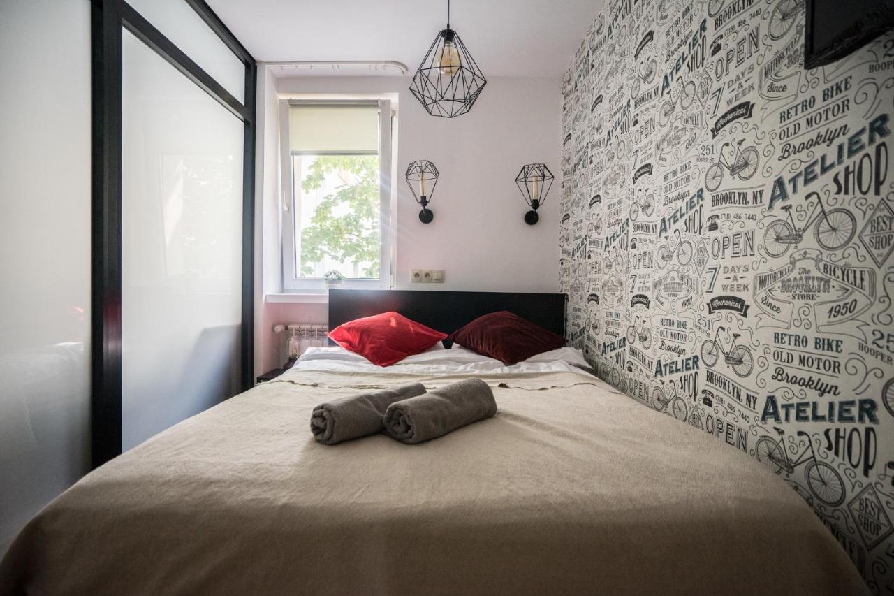 Oomph Apartment Warsaw