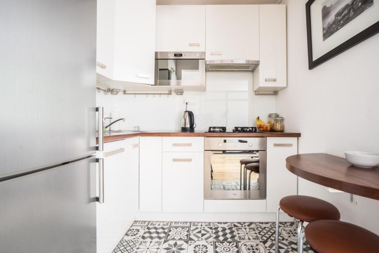 Oomph Apartment *