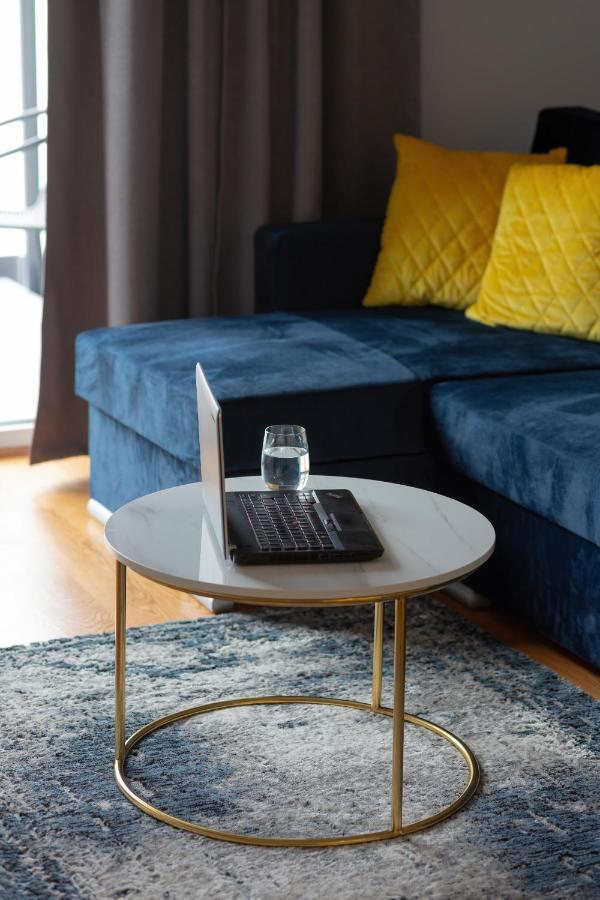 Apartament Dom Przy Okrzei By Renters Prestige Warszawa