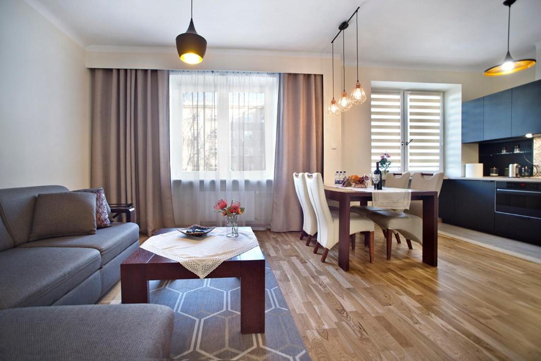 Metro Wierzbno Mokotow Apartment