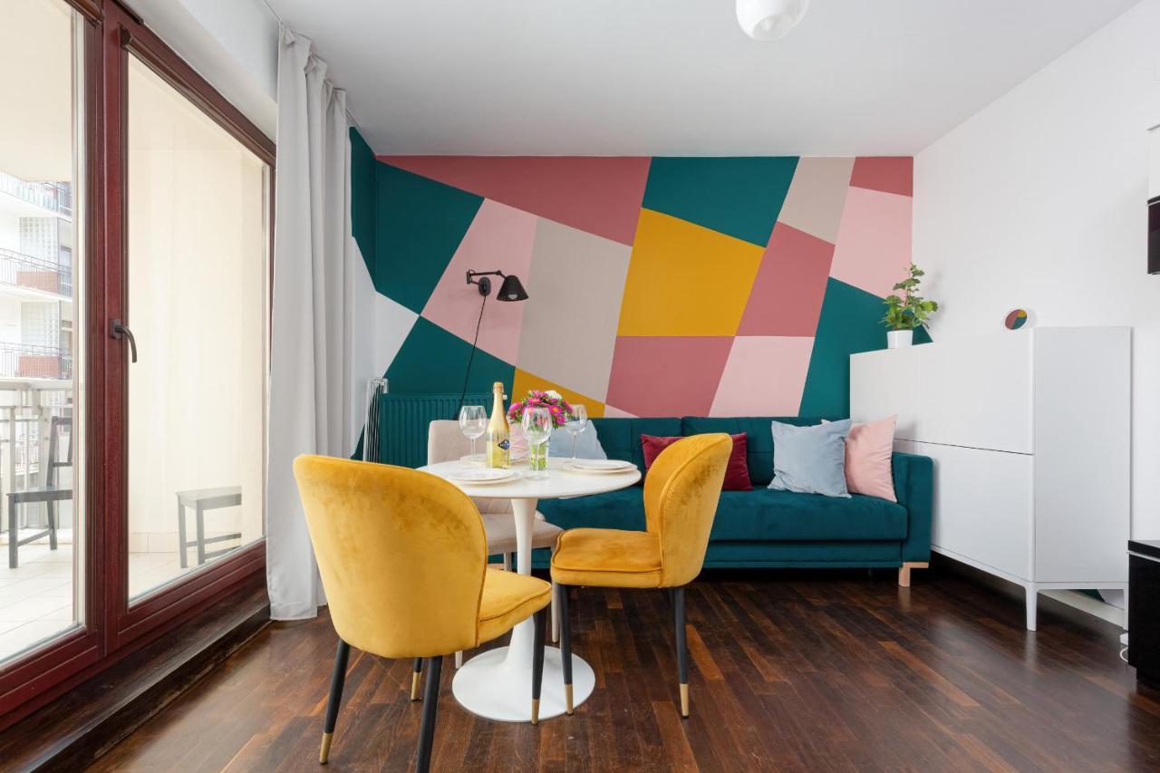 Apartment On Wspolna Str. By Renters *