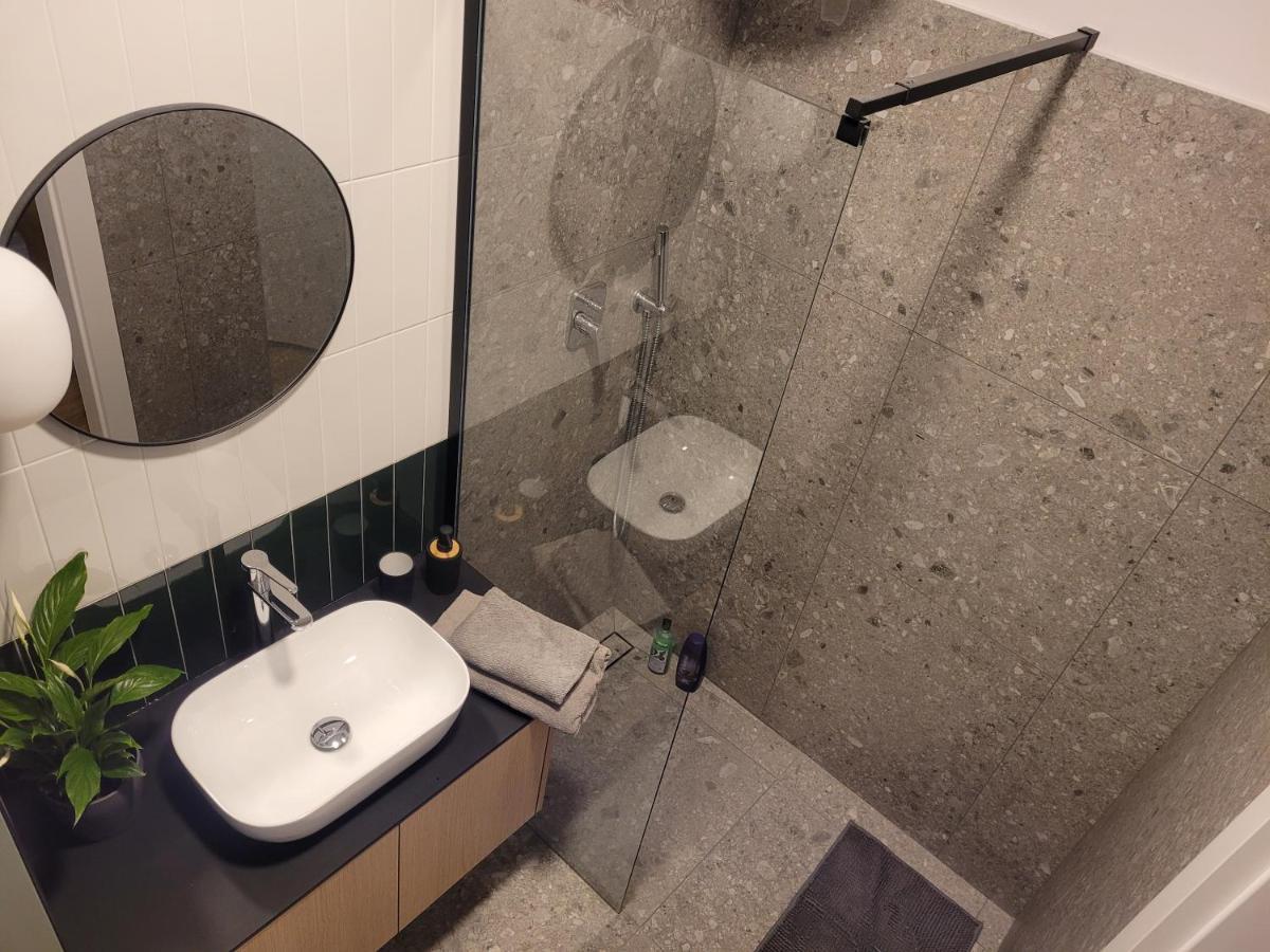 Vizzit Us Premium Marina Mokotow