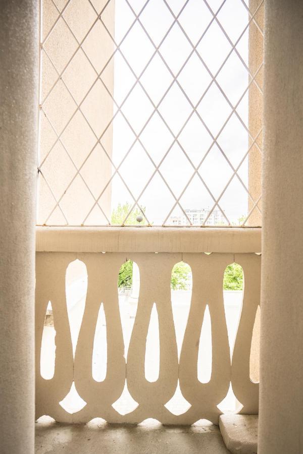Apartment Oomph Big With Balcony Near Old Town Warsaw