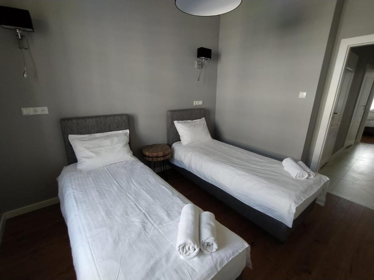 Nowy Swiat 29 2* Warsaw