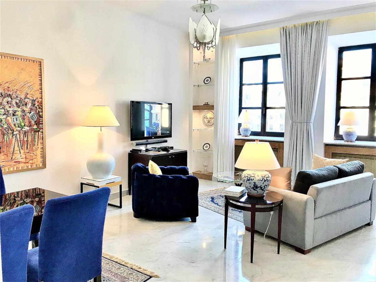 Mondrian Luxury & Market Square Iv Aparthotel *