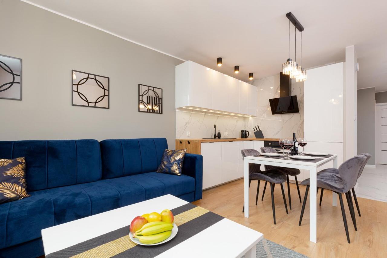 Căn hộ Beautiful Two-bedroom Bielany By Renters