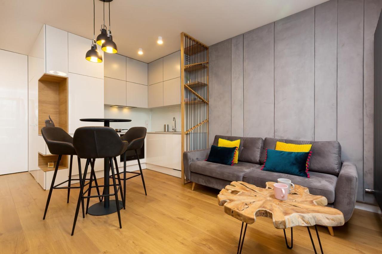 Center Grzybowska By Renters Prestige Apartment *