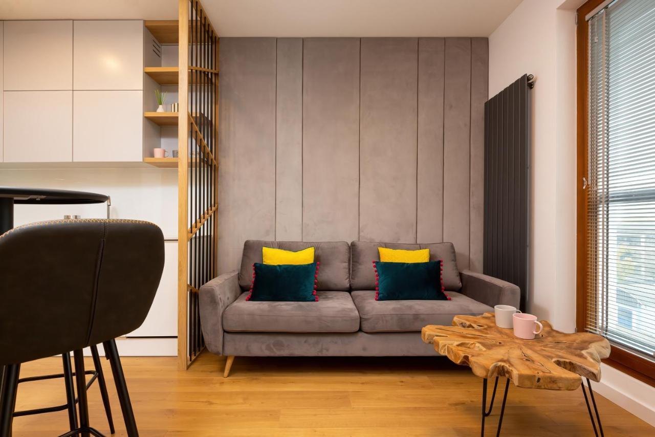 Apartment Center Grzybowska By Renters Prestige