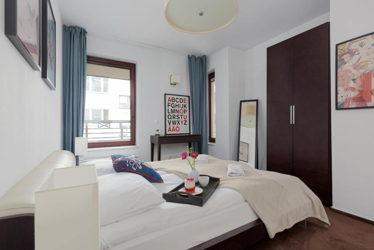 On Wspolna Str. By Renters Apartment *