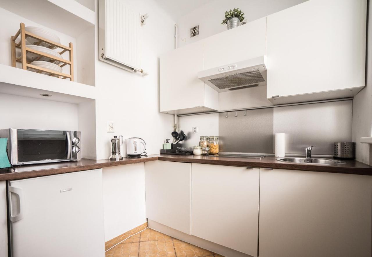 Oomph Modern Near Nowy Swiat * Warsaw