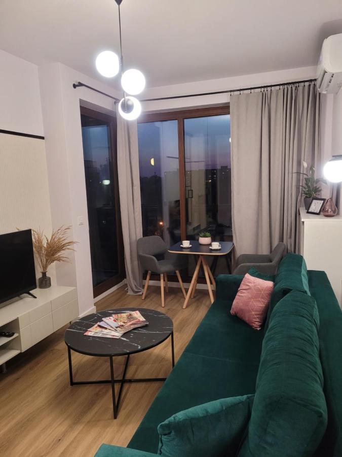 Vizzit Us Premium Marina Mokotow