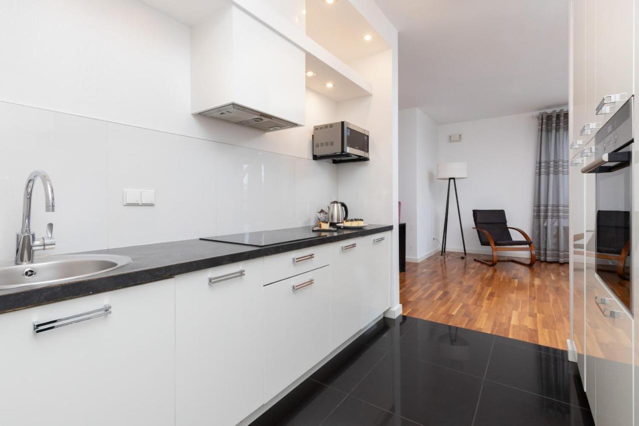 Atelier By Renters Apartment