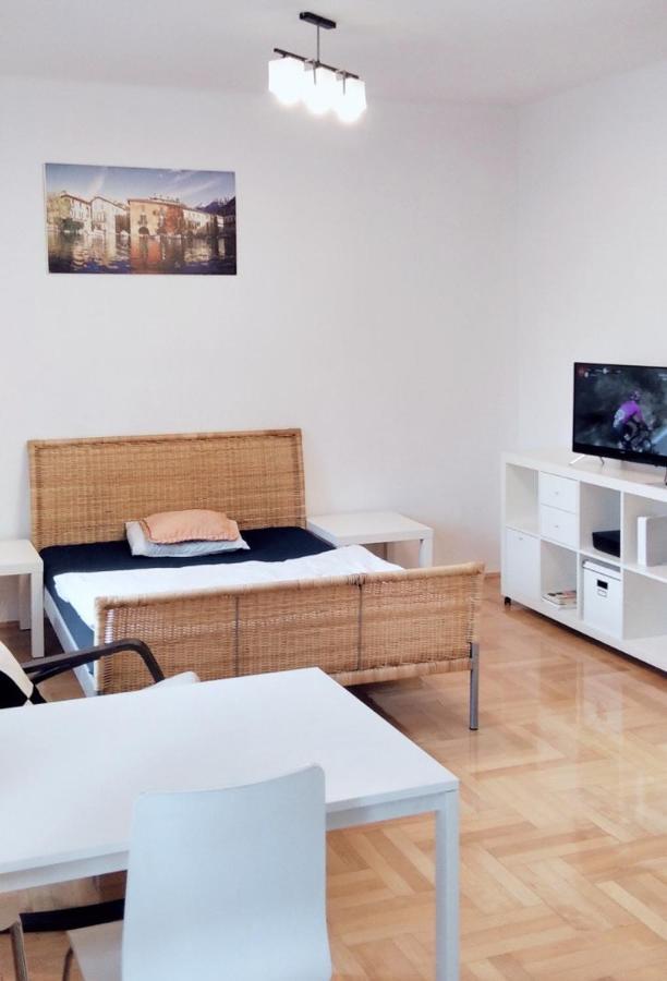 Hallera Square 27m2 Apartment *
