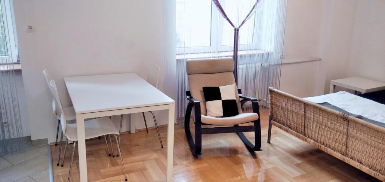 Apartment Hallera Square 27m2
