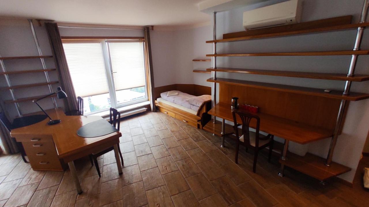 4 Apartment