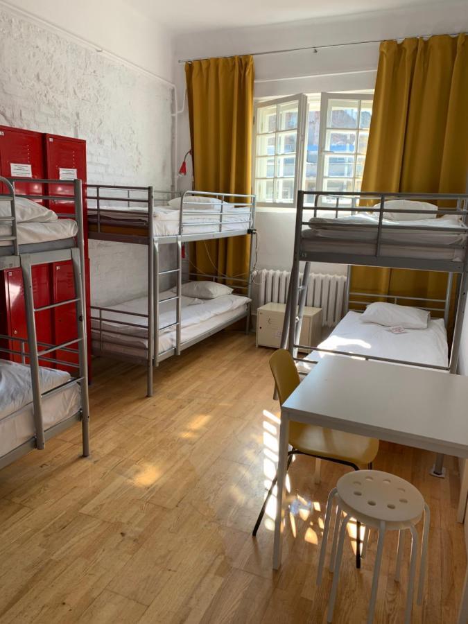 Hostel New World St And Private Warschau