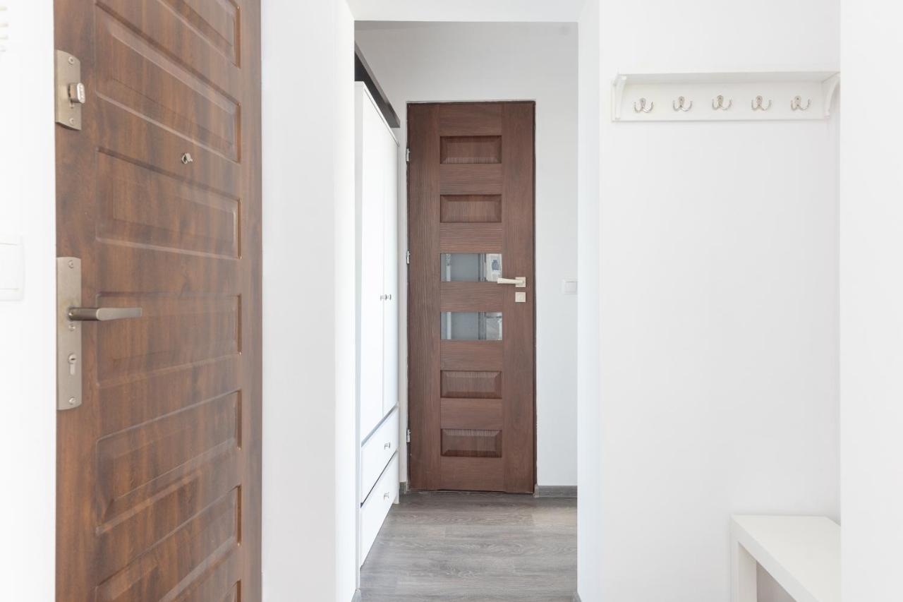 Wlochy Ratusz Lovely Apartamento