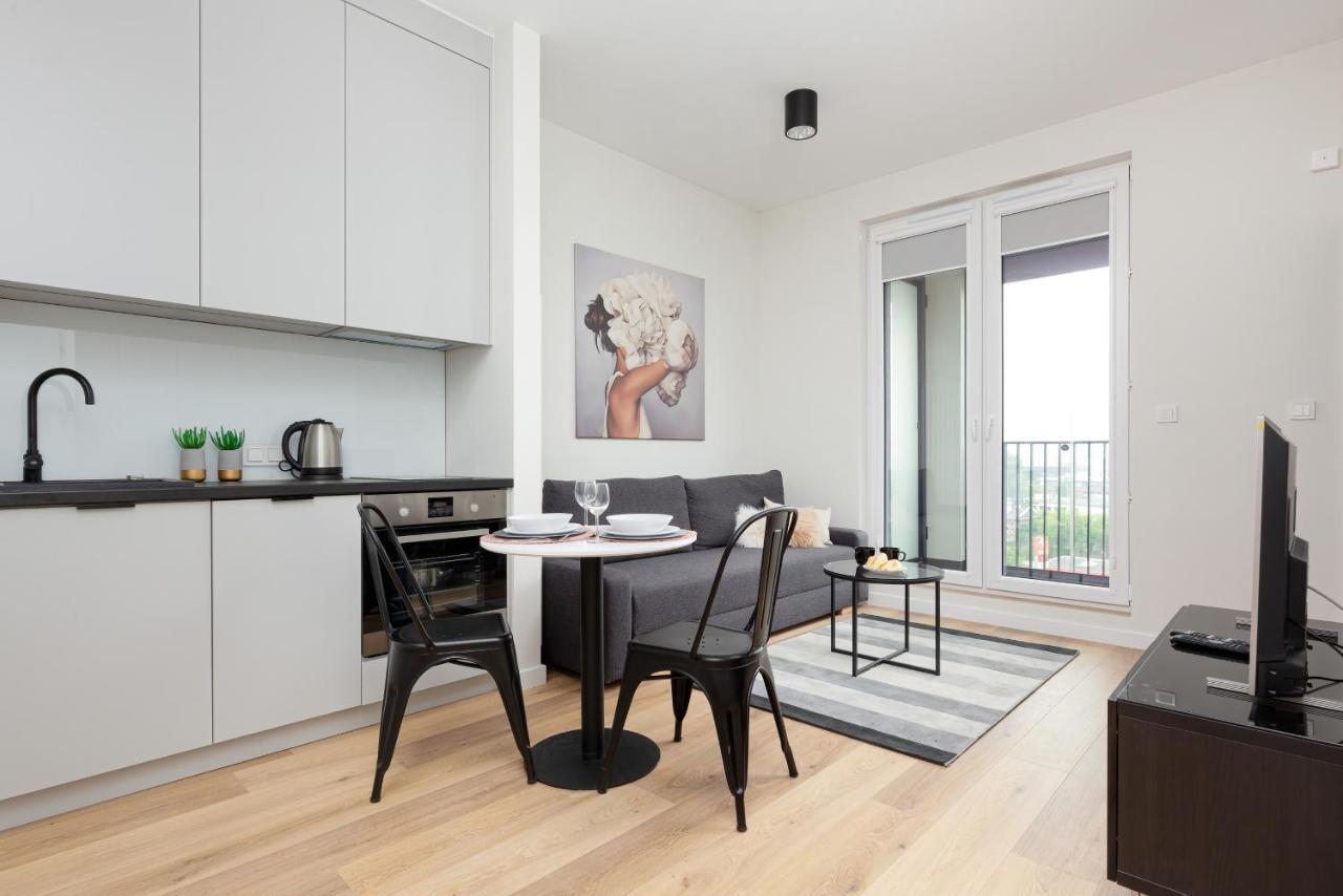 Business Center Wola Ordona By Renters * Warsaw