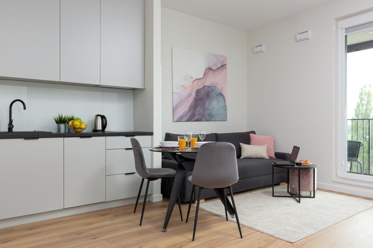 Apartamento Business Center Wola Ordona By Renters Varsóvia