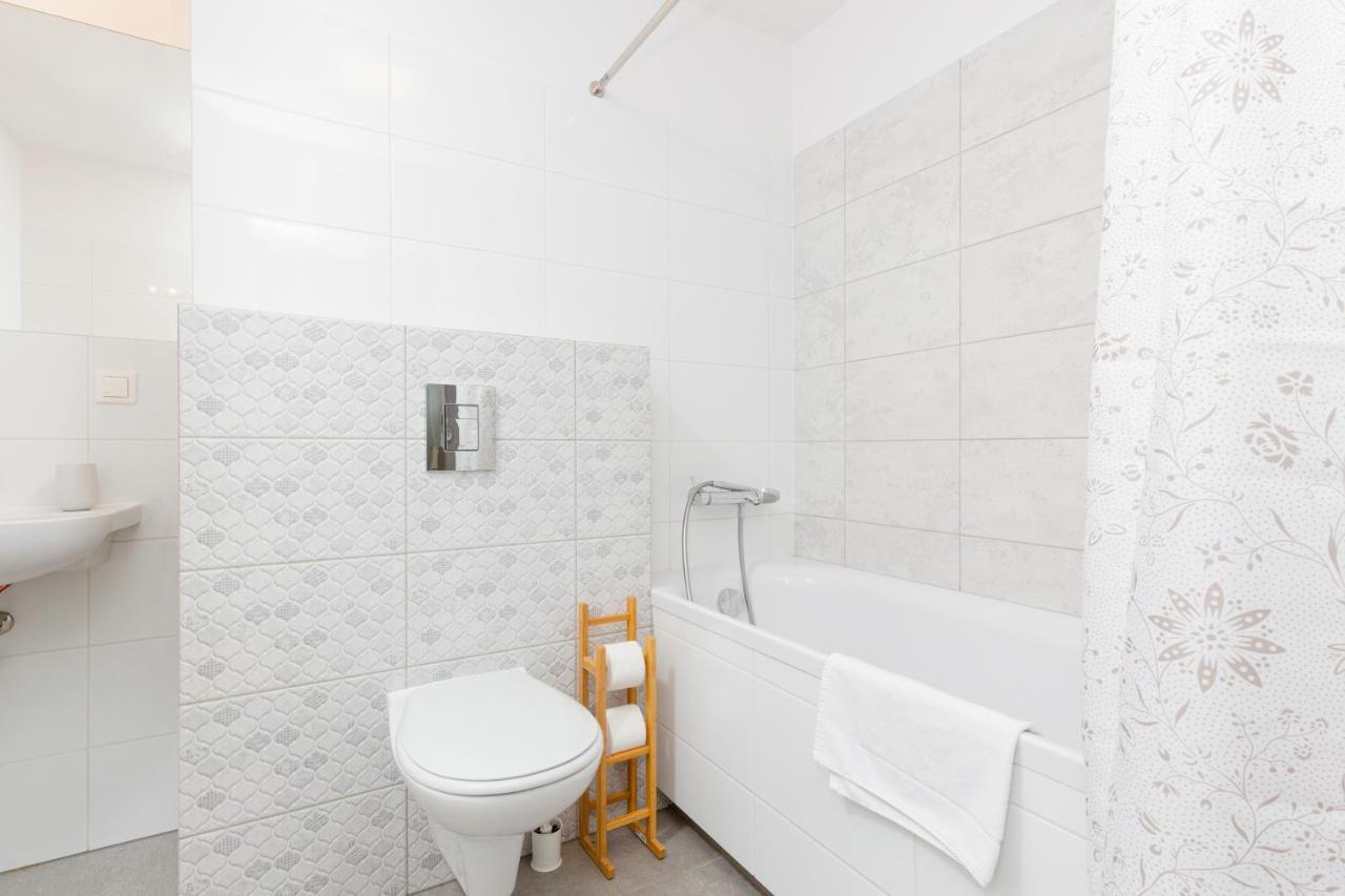 Westfield Arkadia Burakowska By Renters *