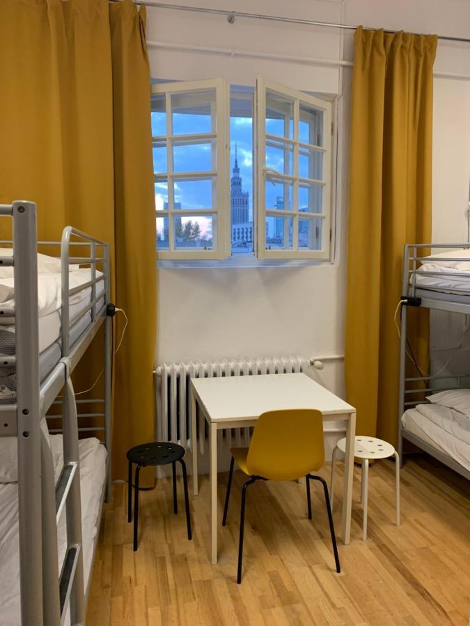 New World St And Private Hostel Warschau
