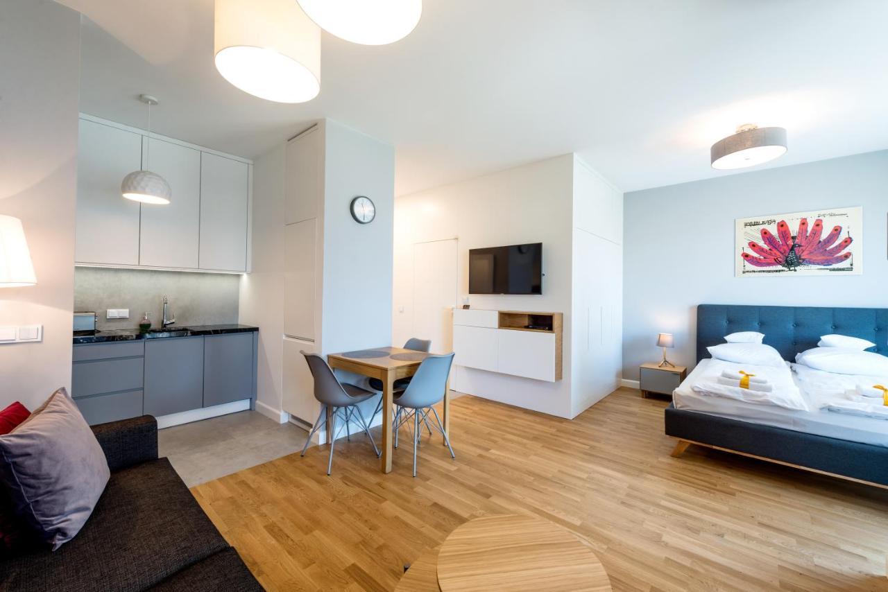 Kolejowa 3* Warsaw
