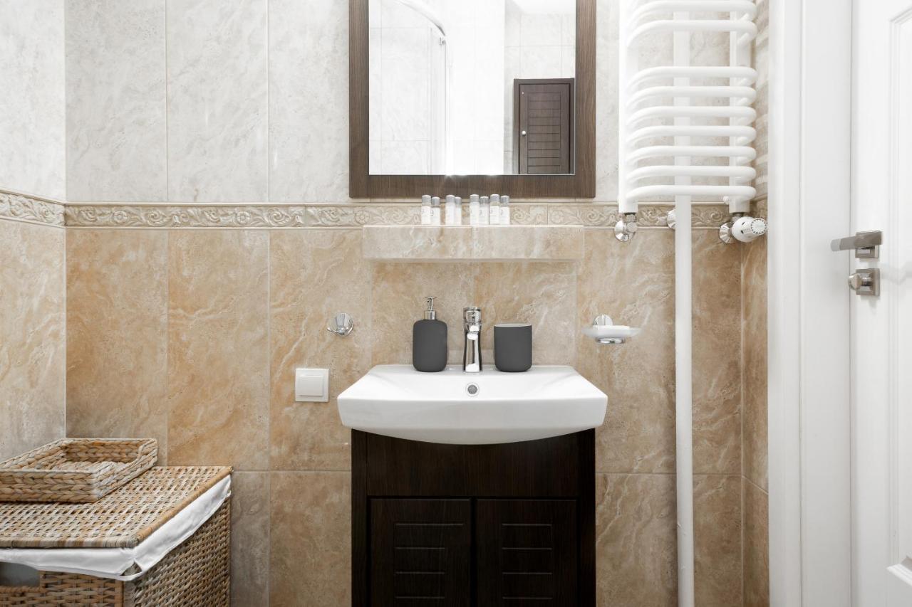 New Town By Renters Apartamento