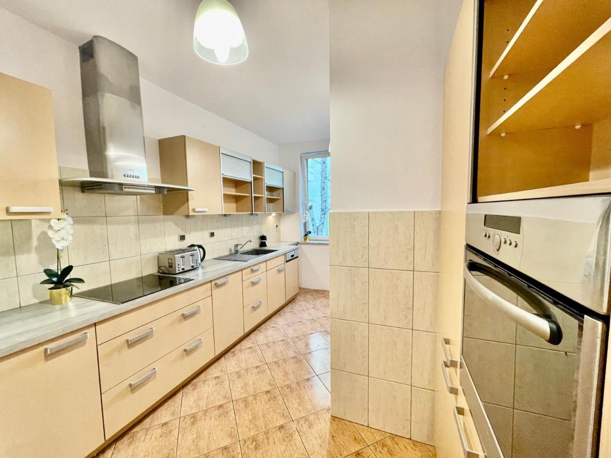 Concierge Wola Ratusz Apartment