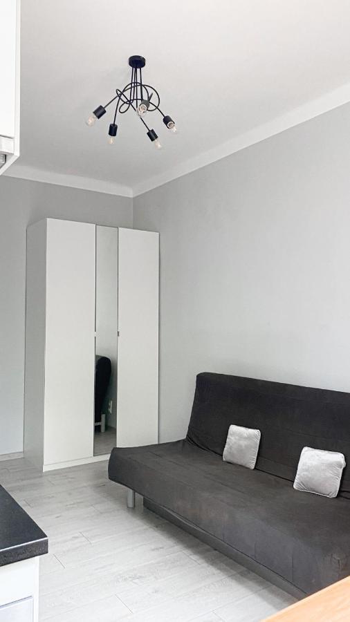 21 Podchorazych Near Royal Lazienki Park