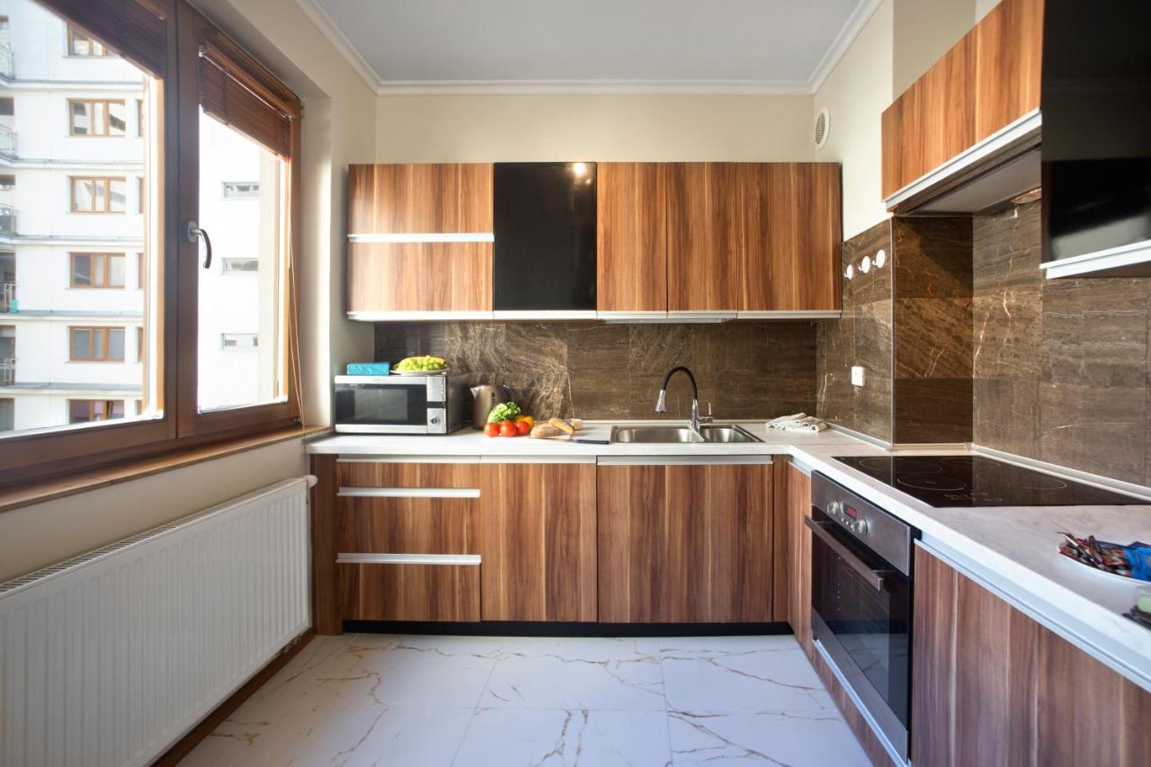 2 Bedrooms Bukowinska P&o Serviced Apartamento *