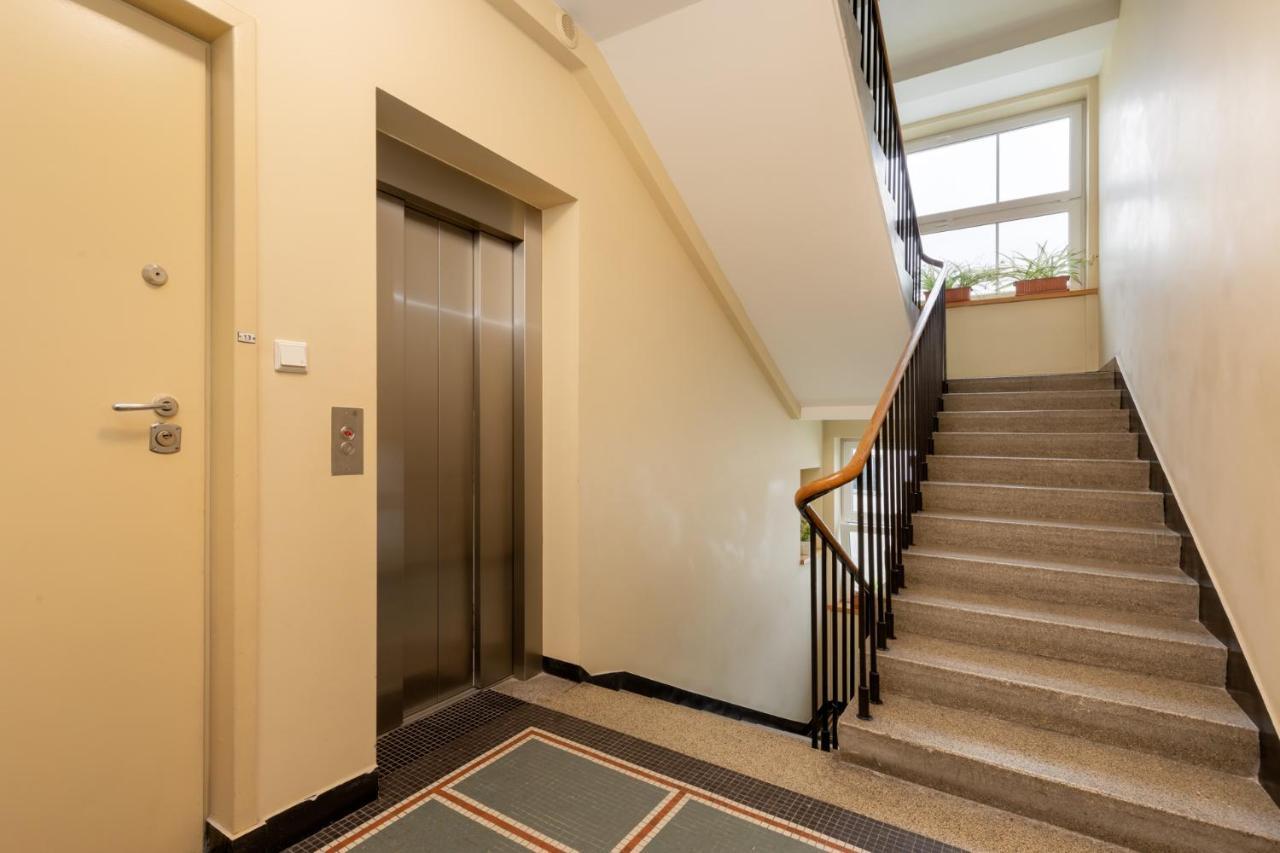 Rent Like - Solec 101 Apartment *