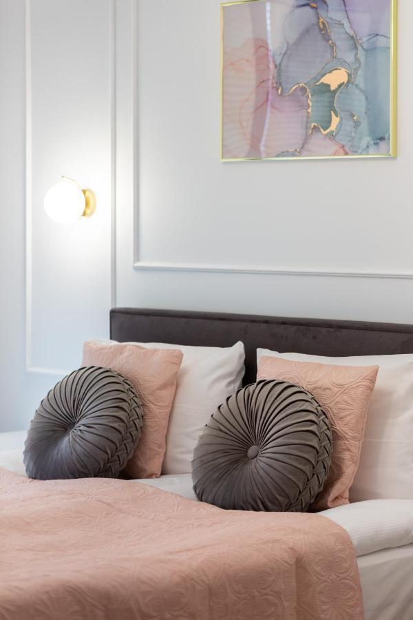 Apartamento Ogrodowa Business Wola By Renters Prestige Varsóvia