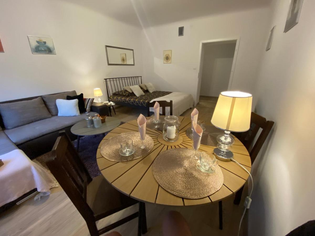 Apartament Arsenal *