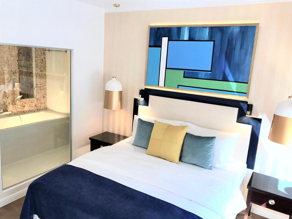 Mondrian Luxury Unesco Old Town Khách sạn hẻo lánh