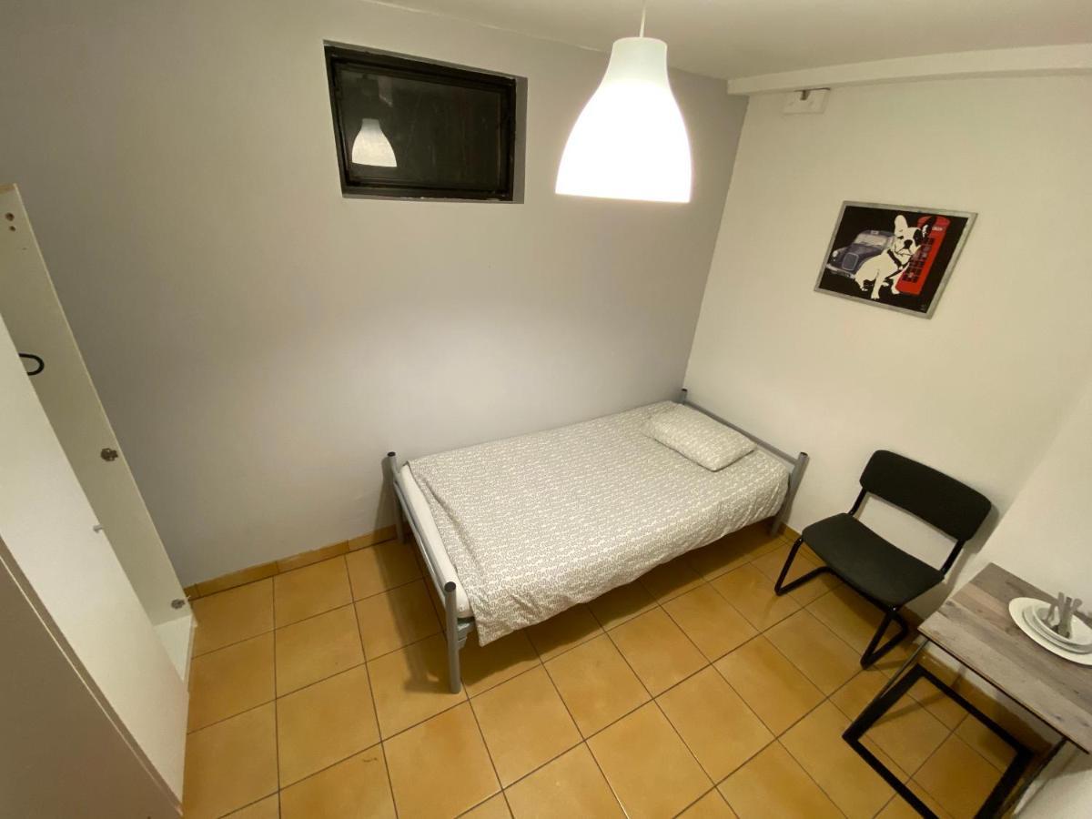 Modlinska 267 No 2 *