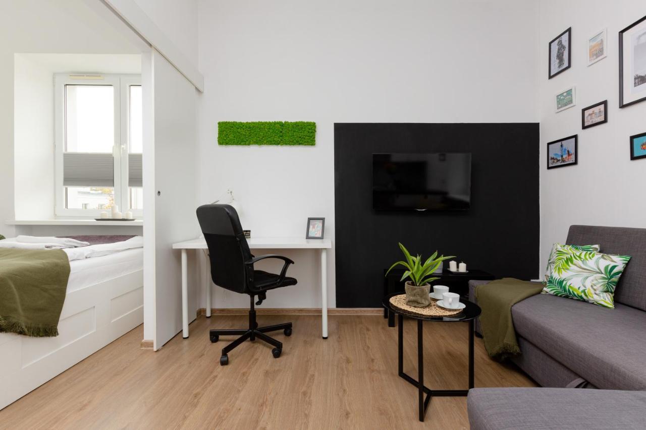 Metro Mlynow Wola Dlugosza By Renters Apartment