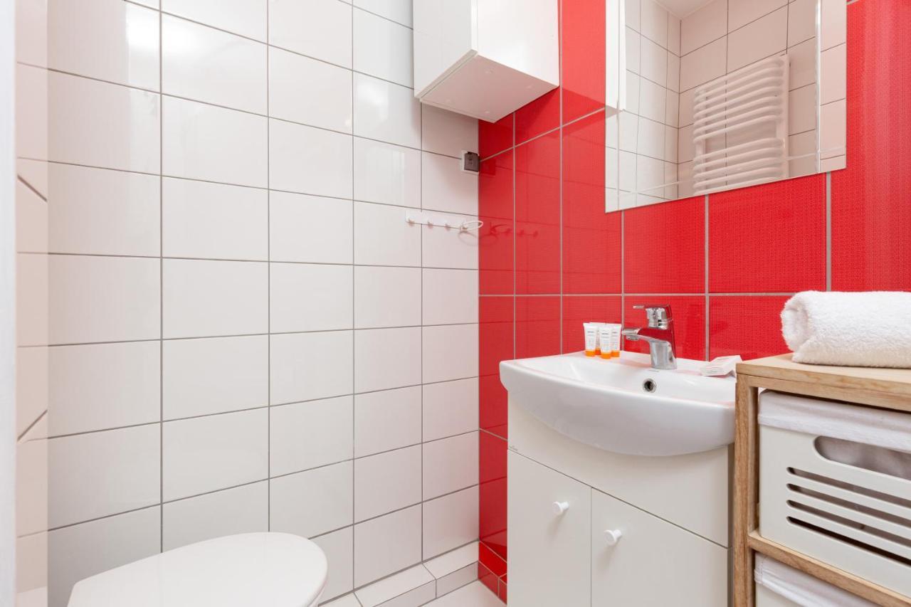 Apartment Metro Mlynow Wola Dlugosza By Renters Warsaw
