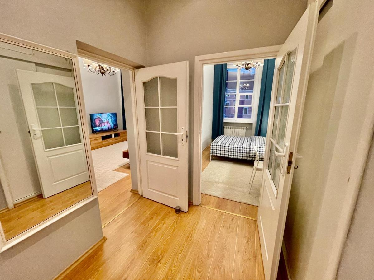 Royal 2 Old Town Fast Wifi Netflix Hbo Appletv+ Apartment *