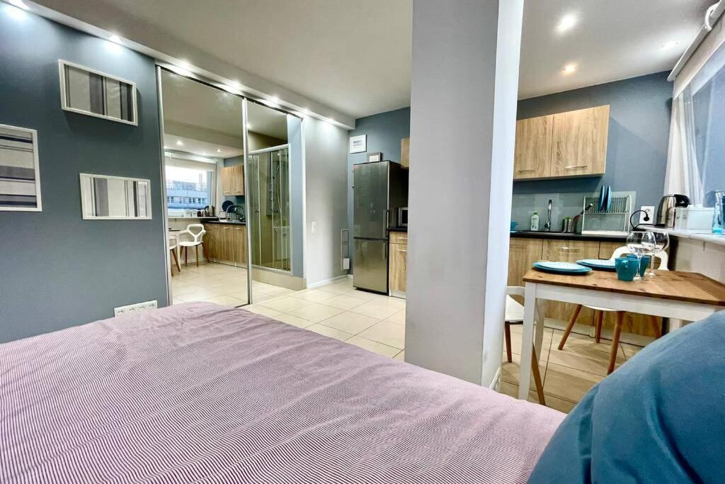 Apartment Gold 3 Metro X2 Wifi 300 Mbs 60'tv Netflix Hbo Appletv+