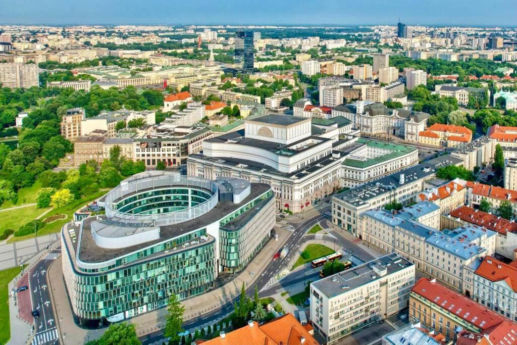 Super Sawa 2 Metro Wifi 500 Mbs Tv'50 Netflix Hbo Appletv+ Apartament Warszawa
