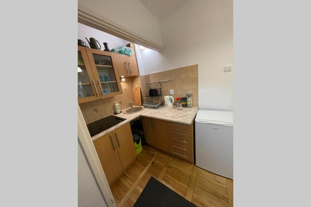 Super Sawa 2 Metro Wifi 500 Mbs Tv'50 Netflix Hbo Appletv+ Apartament *