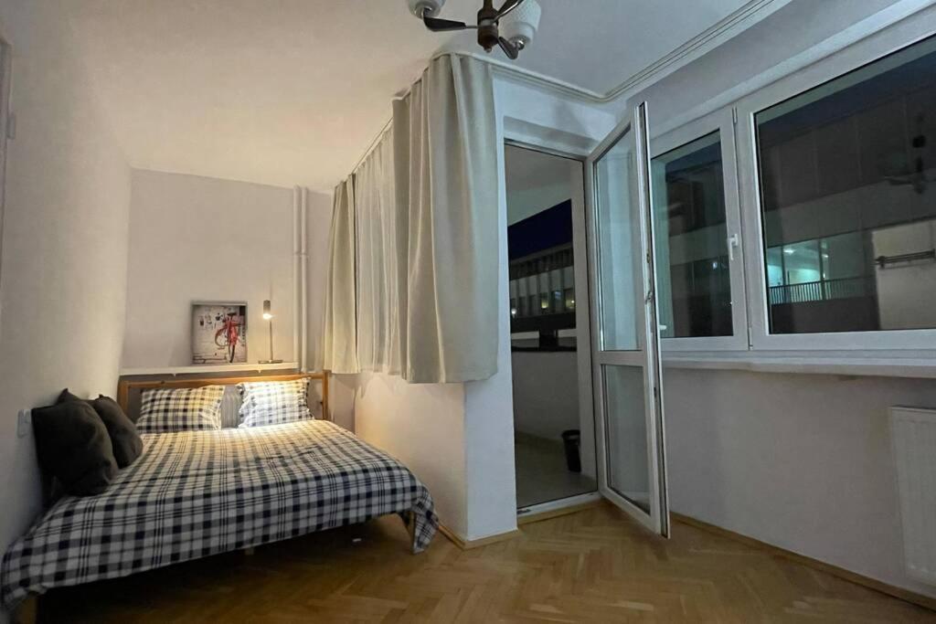 Super Sawa 2 Metro Wifi 500 Mbs Tv'50 Netflix Hbo Appletv+ * Warschau