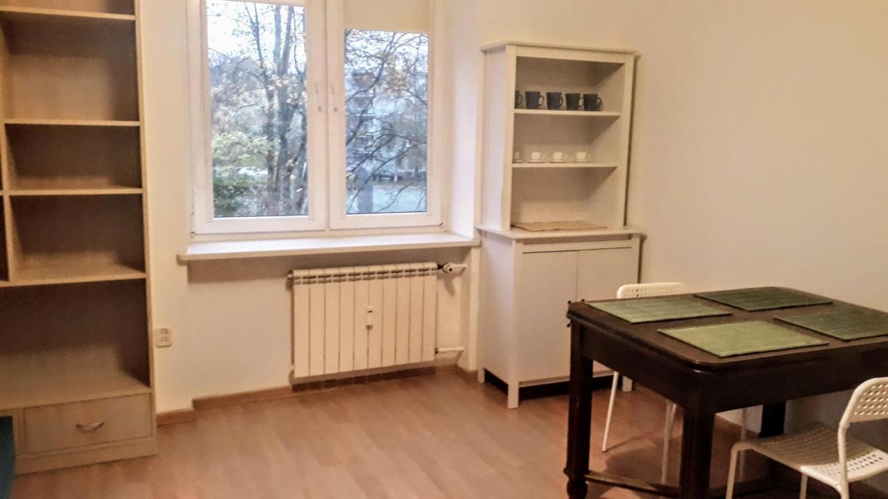 Kawalerka Na Starym Zoliborzu