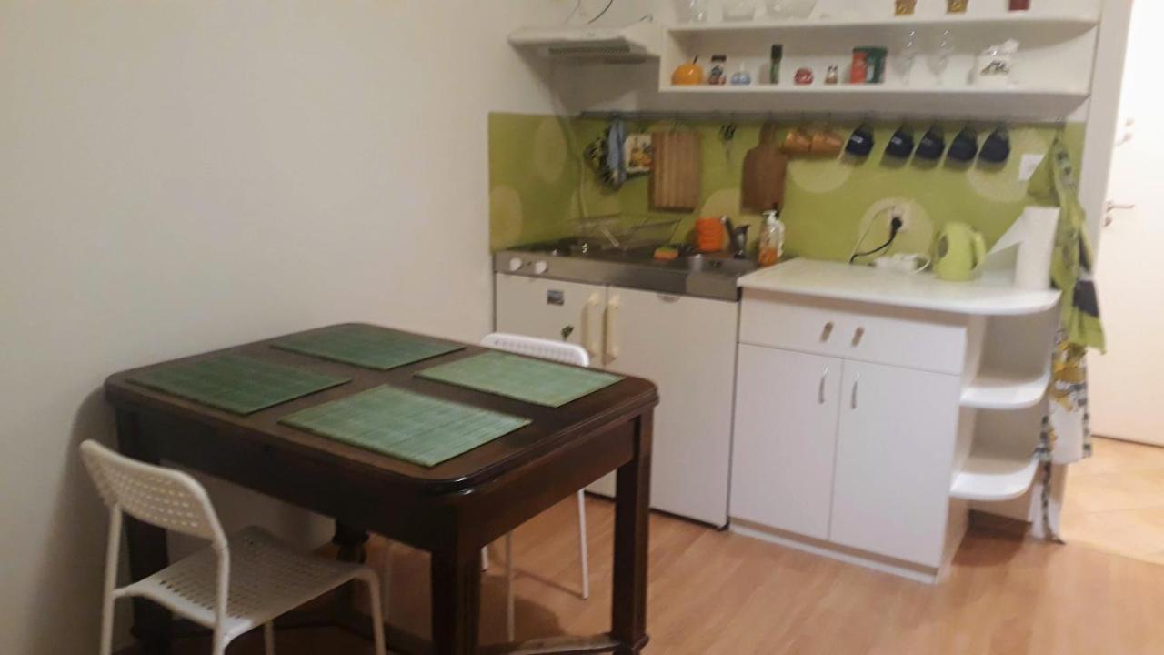 Kawalerka Na Starym Zoliborzu