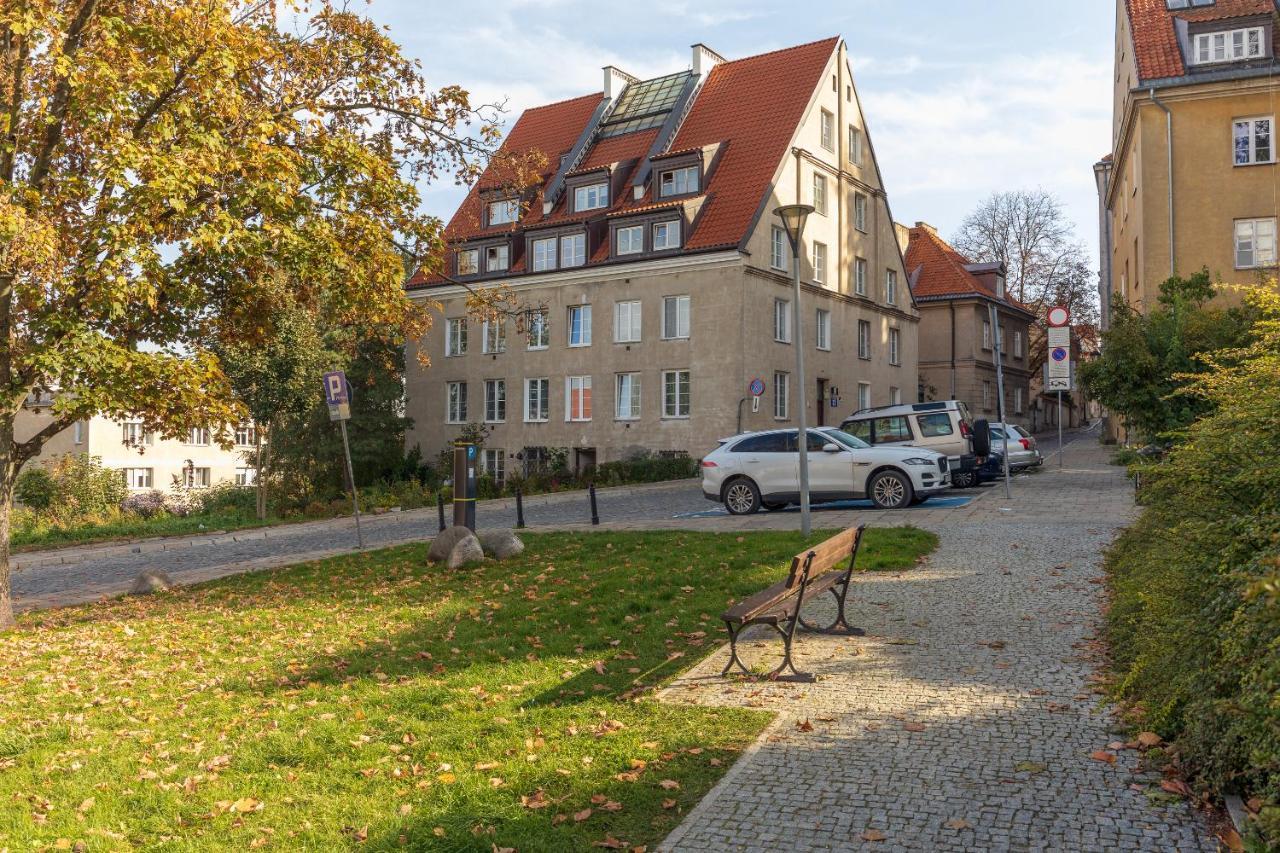 Brzozowa Old Town Square Warsaw