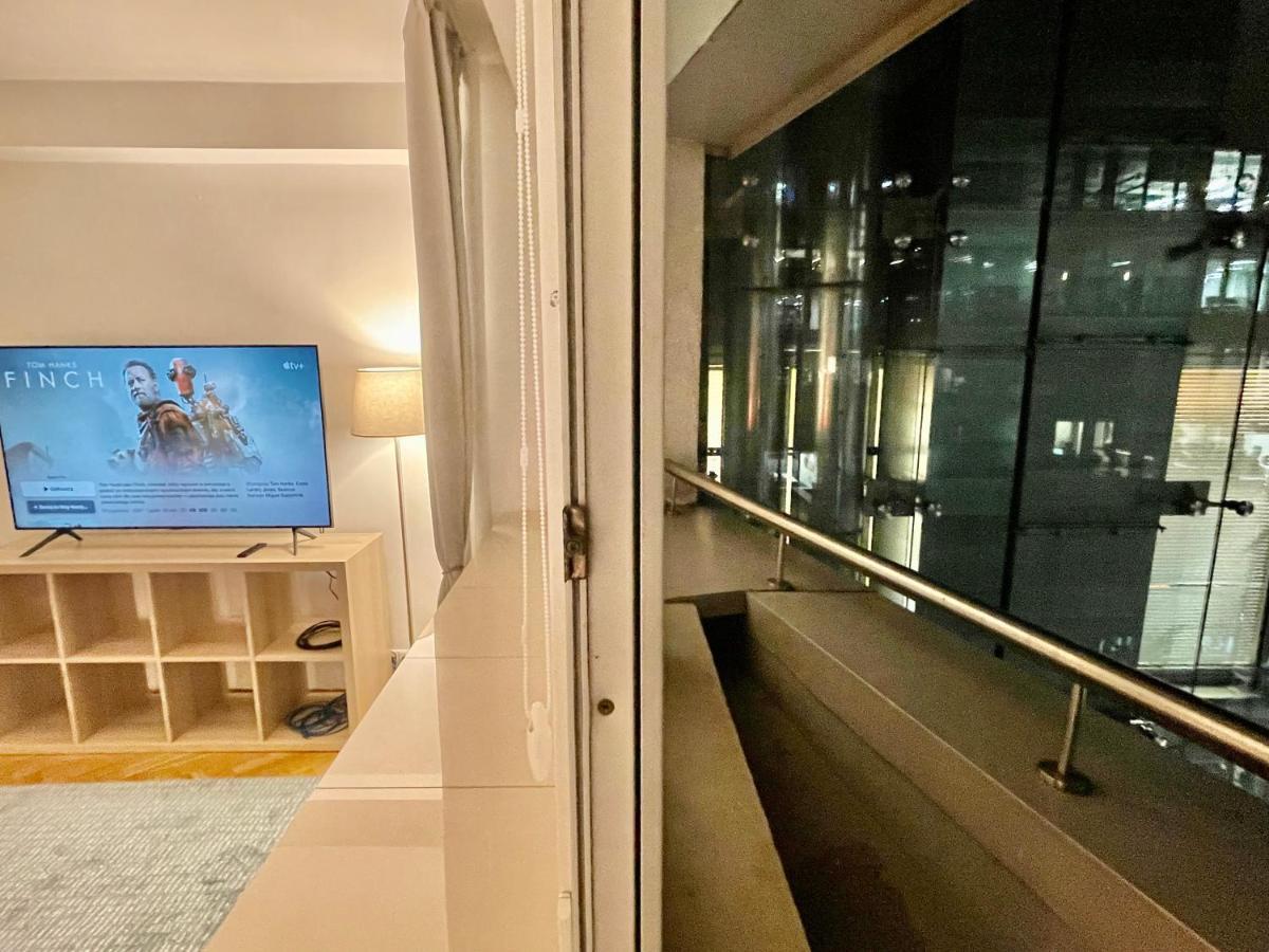 Blue 2 Fast Wifi 2xmetro 60'tv Netflix Hbo Appletv+ Warsaw